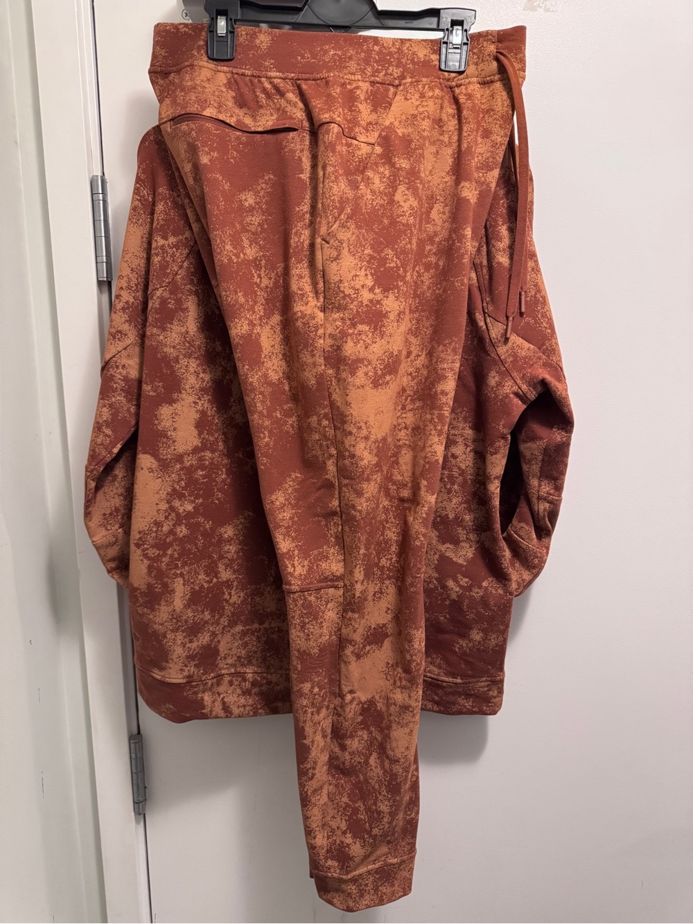 Lululemon Athletica Rust Brown Marbled Tracksuit - Picture 3 of 7